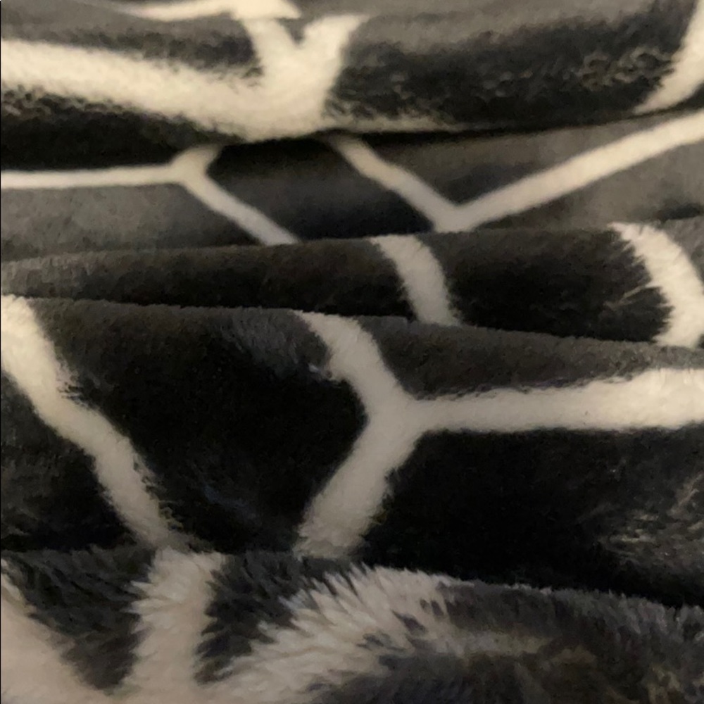 Meet your Posher, Maisara